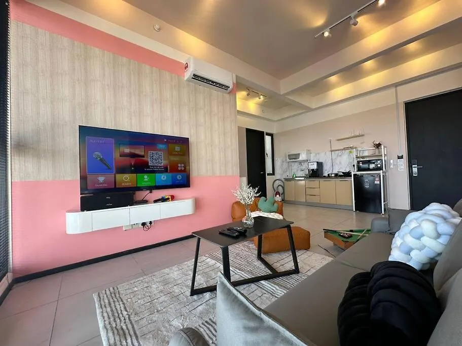 Perfect Ktv Set & Netflix 3 Queen Bed Seaview Jelutong Malaysia