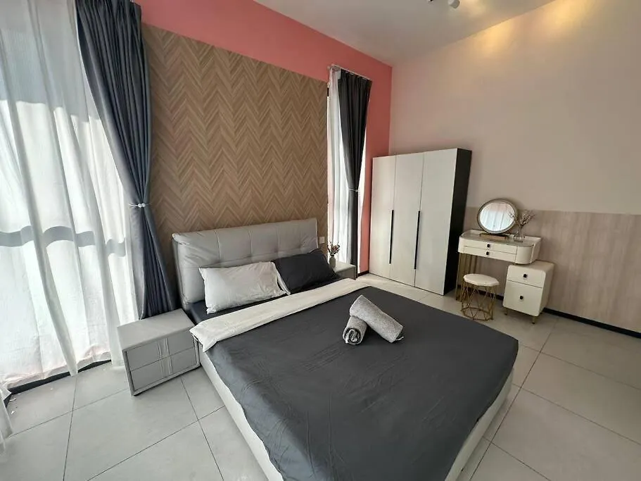 Perfect Ktv Set & Netflix 3 Queen Bed Seaview Jelutong